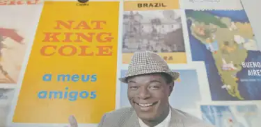 Vozes norte-americanas emblemáticas cantam músicas brasileiras nesse episódio da série 
