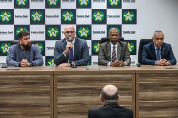 Rio de Janeiro (RJ) 14/10/2024 - 14/10/2024 - Coletiva de imprensa sobre a operação contra envolvidos em contaminação de transplantados por HIV.
Fotos: Rafael Campos/Polícia Civil