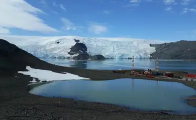 Estação Comandante Ferraz, base de pesquisa do Brasil na Antártica