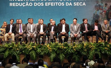 Maceió - Presidente Michel Temer – acompanhado pelo prefeito Rui Palmeira e ministros – anuncia investimentos em ações para reduzir os efeitos da seca  (Beto Barata/PR)