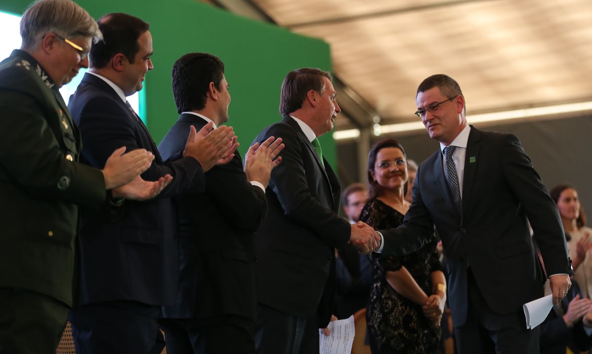  O presidente Jair Bolsonaro, participa da cerimônia de encerramento dos cursos de formação profissional do ano de 2019, para ingresso na carreira Policial Federal