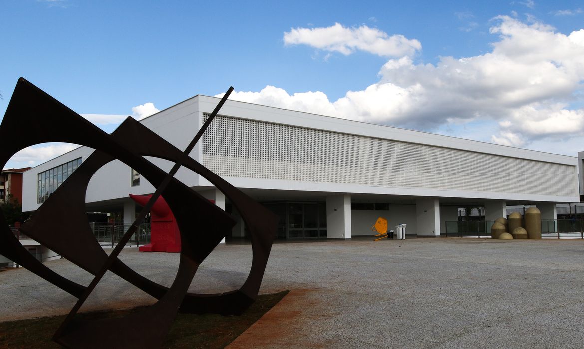 Fachada do Museu de Arte de Brasília