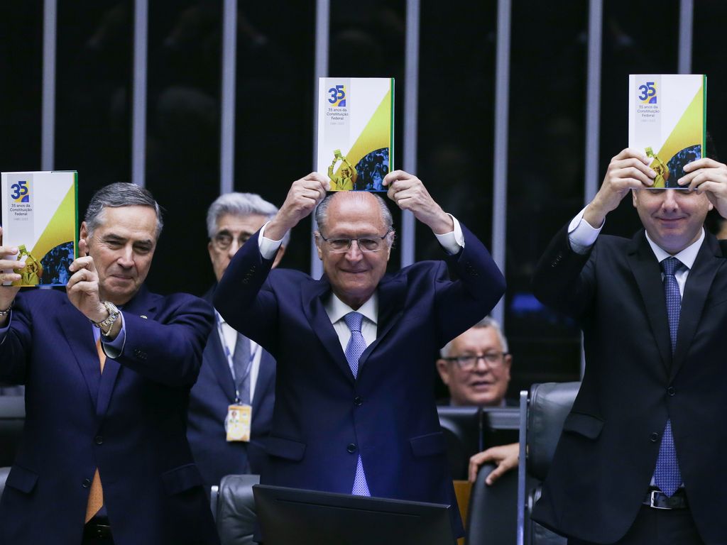 Sessão Solene Para Comemorar 35 Anos Da Constituição Brasileira ...