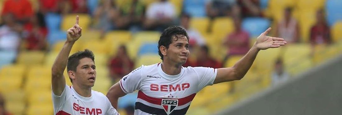 Paulo Henrique Ganso foi o destaque da partida