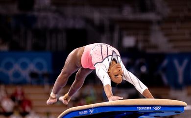 Rebeca Andrade do Brasil conquista o ouro na final por aparelho - Ariake Gymnastics Centre - Tóquio