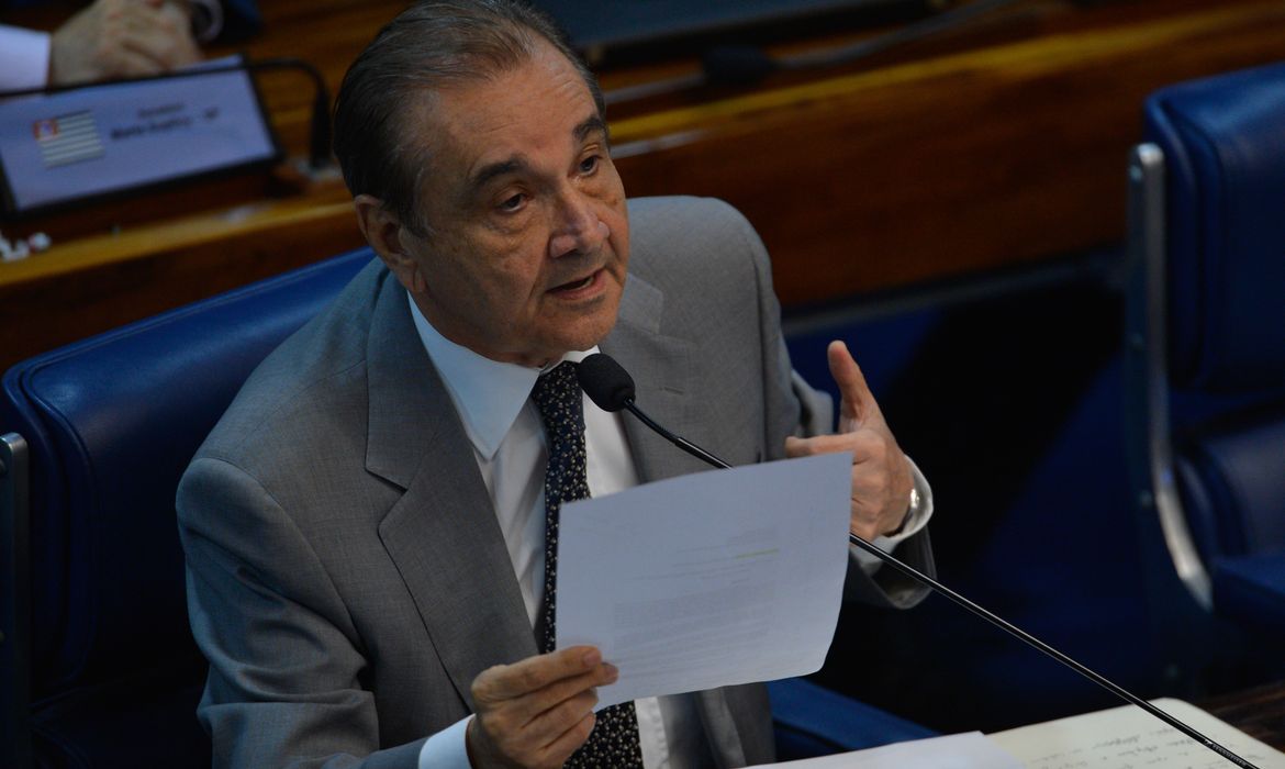 Brasília - Senador Agripino Maia durante a defesa da presidenta afastada Dilma Rousseff em sessão de julgamento do impeachment, no Senado (Fabio Rodrigues Pozzebom/Agência Brasil)