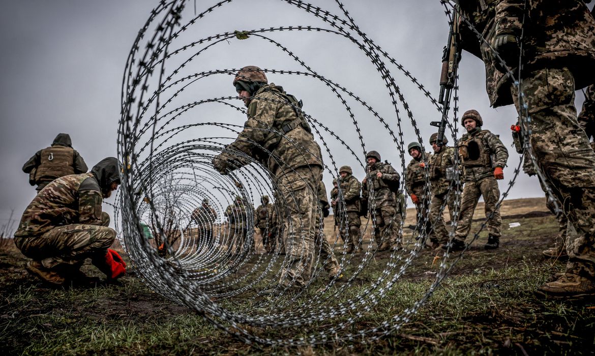 Service members of the 24th Separate Mechanized Brigade named after King Danylo attend military exercises, amid Russia's attack on Ukraine, at a training ground in Donetsk region, Ukraine November 6, 2024. Oleg Petrasiuk/Press Service of the 24th King Danylo Separate Mechanized Brigade of the Ukrainian Armed Forces/Handout via REUTERS ATTENTION EDITORS - THIS IMAGE HAS BEEN SUPPLIED BY A THIRD PARTY