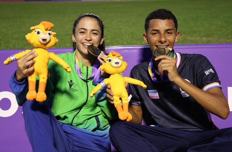 Maria Luiza Jaime, do Paraná (3.000 metros/feminino) e Davi Gabriel da Silva da Silva conquistam ouro na marcha atlética nos Jogos da Juventude, em 03/09/2023