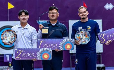 Marcus D'Almeida é bronze na final da  Copa do Mundo de tiro com arco, em 20/10/2024