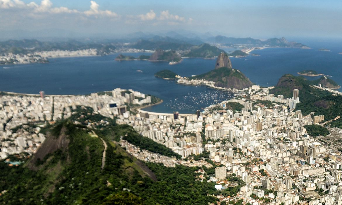  Em meio a críticas sobre a qualidade da água, Baía de Guanabara sediará o primeiro evento-teste para as Olimpíadas de 2016(Tomaz Silva/Arquivo Agência Brasil)