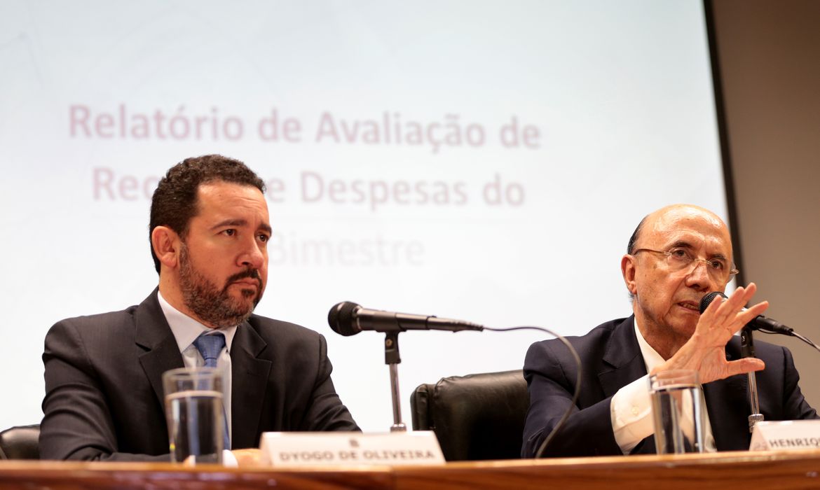 Brasília - Os ministros do Planejamento, Dyogo de Oliveira, e da Fazenda, Henrique Meirelles, apresentam o Relatório Bimestral de Avaliação de Receitas e Despesas Primárias (Wilson Dias/Agência Brasil)