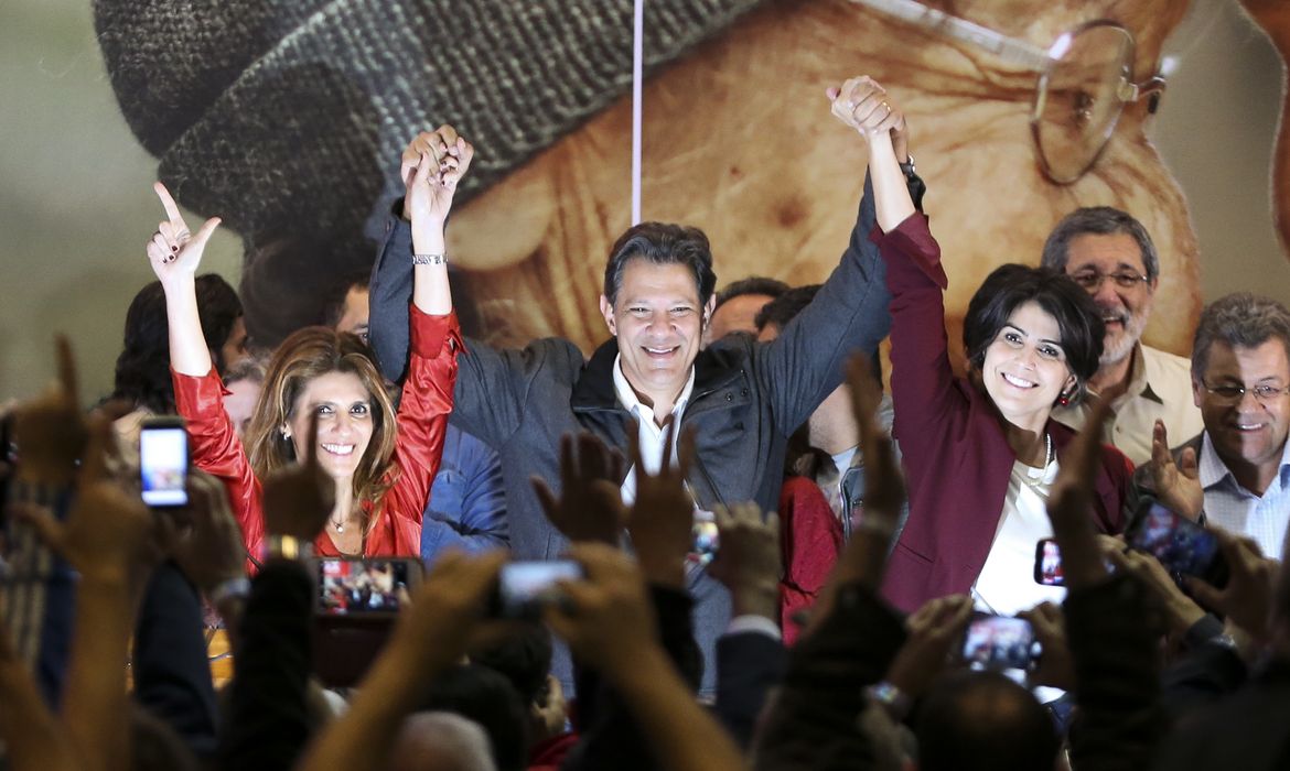 O candidato à Presidência da República, Fernando Haddad, durante declaração após resultado do primeiro turno das eleições.