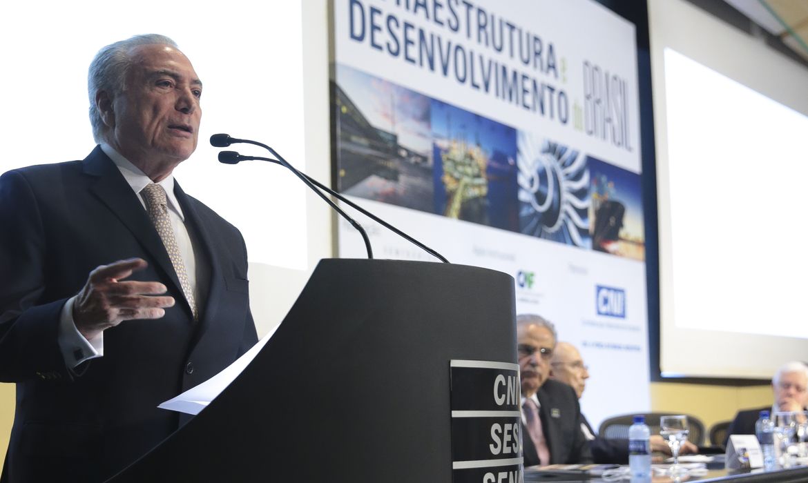 Brasília - O presidente Michel Temer disse durante seminário sobre Infraestrutura e Desenvolvimento do Brasil que é fundamental que se faça uma reforma da Previdência nesse país. O encontro foi feito no auditório da Confederação Nacional da