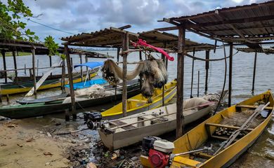Maceió, 04/12/2023, Pescadores de Maceió enfrentam dificuldades com a interdição da lagoa Mundaú. Região corre risco de desabamento. Foto: Gésio Passos/Agência Brasil
