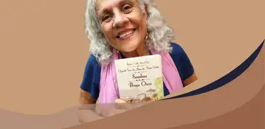 Beatriz Coelho Silva, jornalista, lança “Quando vem da alma de nossa gente – Sambas da Praça Onze”