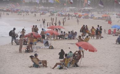 Rio de Janeiro tem primeiro fim de semana de praias liberas pela flexibilização da Prefeitura