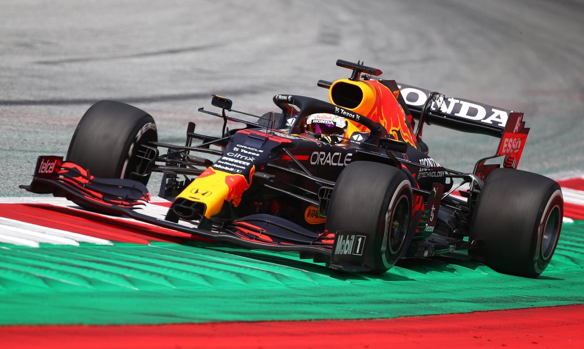 Steiermark Grand Prix - Max Verstappen lidera primeiro treino para GP da Estíria - Red Bull - piloto