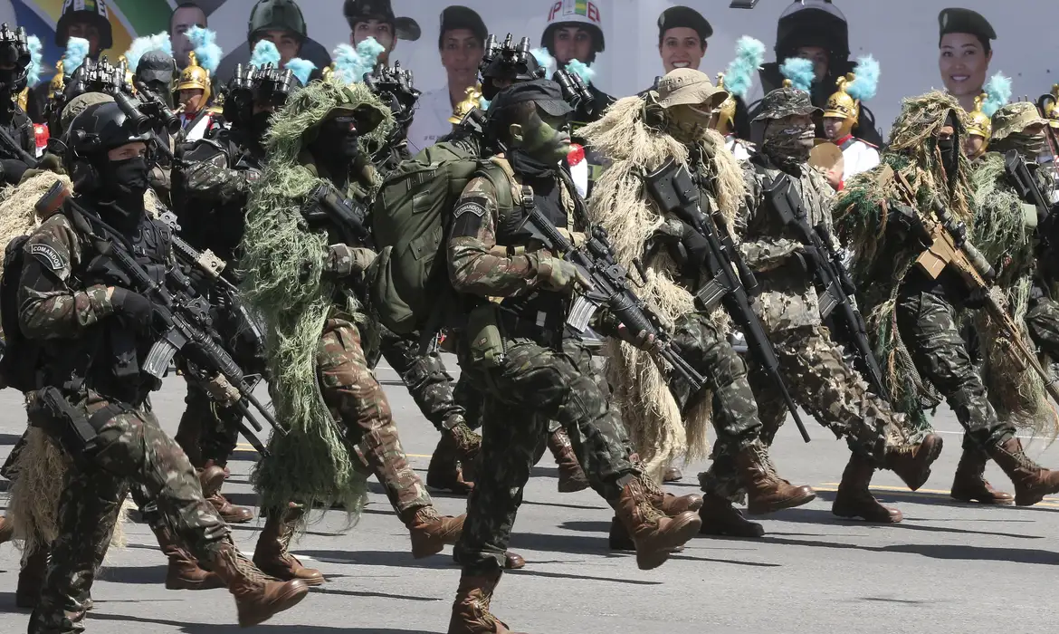 Cerimônia comemorativa do Dia do Exército