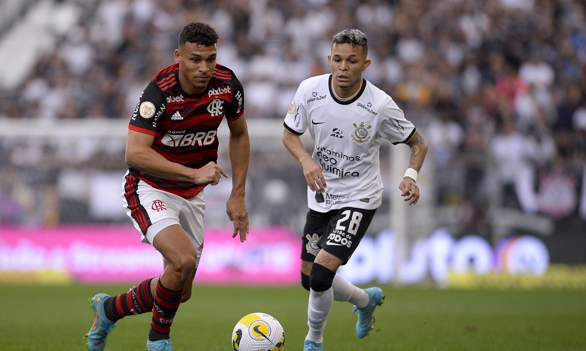 Corinthians x Flamengo abre quartas da Copa Libertadores nesta terça |  Agência Brasil