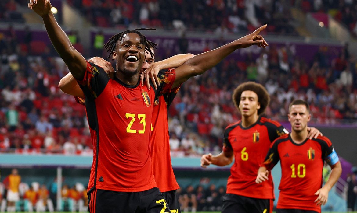 Courtois defende pênalti e Batshuayi marca o gol da vitória - Foto: Reuters/Siphiwe Sibeko/Direitos Reservados