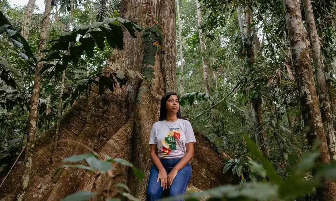 Rio de Janeiro (RJ) 13/01/2025 - Raiara Barros homenageia luta de Chico Mendes  - Jovens da Amazônia lideram lutas para garantir futuro da floresta.Foto: Raiara Barros/Arquivo pessoal