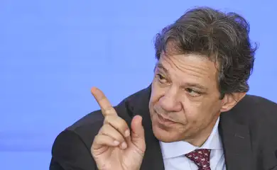 Brasília (DF), 12/02/2025 - O ministro da Fazenda, Fernando Haddad, durante cerimônia que celebra um ano do programa Nova Indústria Brasil e do lançamento da Missão 6: Tecnologias de Interesse para a Soberania e Defesa Nacionais, no Palácio do Planalto. Foto: Marcelo Camargo/Agência Brasil