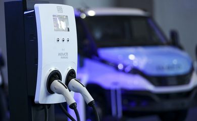 Brasília (DF), 14/06/2023 - Veículos elétricos e híbridos expostos no evento 