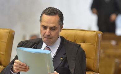 Brasília - STF retoma julgamento de novos recursos do processo do mensalão. Na foto, o ministro do STF Luís Roberto Barroso (José Cruz/Agência Brasil)