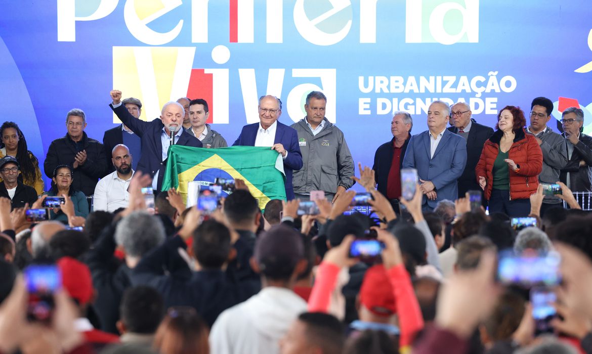 Osasco (SP), 25/07/2025 - O presidente da República, Luiz Inácio Lula da Silva, participa de evento para anúncio do Novo Pac, projeto de urbanização de favelas para Rochdale, Jaguaribe e Favela do Limite. Foto: Rovena Rosa/Agência Brasil