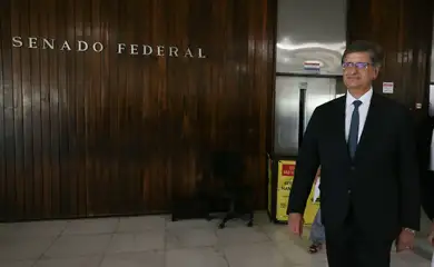 Brasília (DF), 18/03/2025  -Procurador geral Paulo Gonet saindo do Senado após reunião com presidente Davi Alcolumbre. Foto: Lula Marques/Agência Brasil