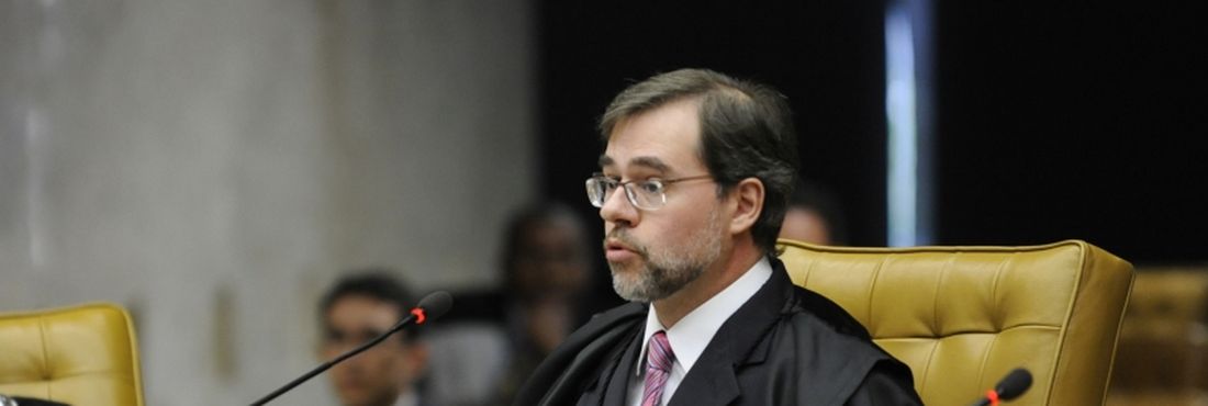 Toffoli seguiu integralmente o voto do revisor Ricardo Lewandowski, que entendeu que João Paulo não cometeu crimes de corrupção, peculato e lavagem de dinheiro.