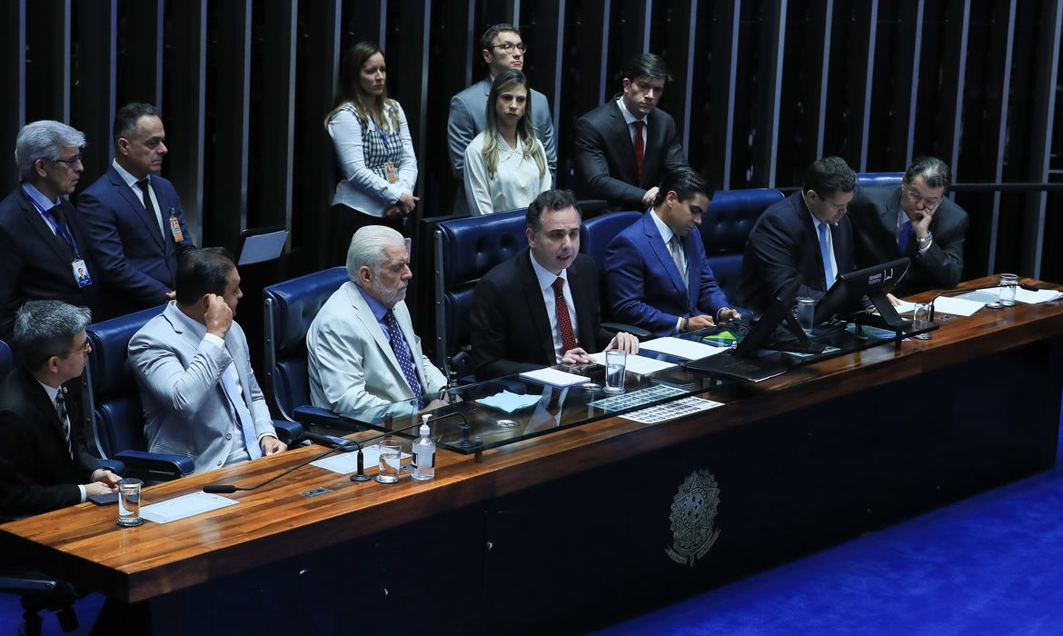Brasília (DF) 20/12/2024 Sessão solene do Congresso Nacional para promulgar a  Emenda Constitucional 135, que reduz despesas obrigatórias do Poder Executivo.  Foto Lula Marques/ Agência Brasil