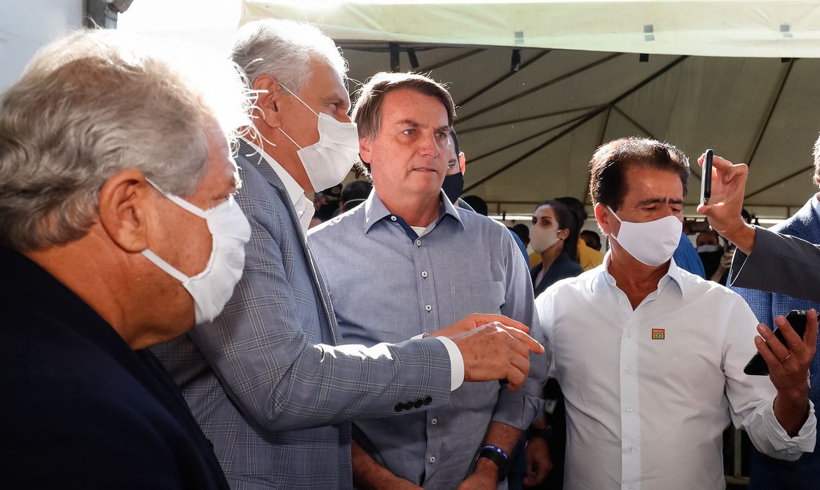 (Águas Lindas - GO, 05/06/2020) Presidente Jair Bolsonaro participa de cerimônia de inauguração do Hospital de Campanha de Águas Lindas de Goiás.