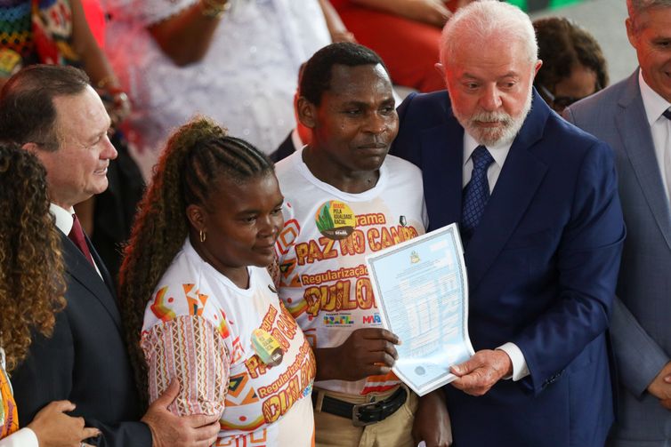 Brasília, DF 20/11/2023O presidente Luiz Inácio Lula da Silva participa da celebração do Dia da Consciência Negra. Na ocasião, foi lançado pelo governo o segundo pacote da igualdade racial. A ministra da Igualdade Racial, Anielle Franco, fez o anúncio das medidas Foto: Fabio Rodrigues-Pozzebom/ Agência Brasil