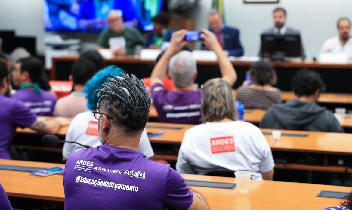 Brasília (DF) 20/06/2024 Audiência pública na comissão de Legislação Participativa da Câmara dos Deputados para discutir a greve da educação pública federal.  Foto Lula Marques/ Agência Brasil