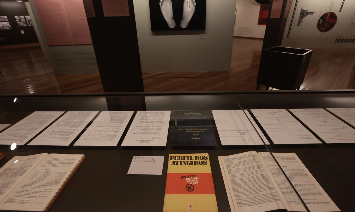 São Paulo (SP), 24/01/2025 - Memorial da Resistência em São Paulo, inaugura painel de Rafael Pagatini, que faz parte da exposição Uma Vertigem Vision.ária - Brasil Nunca Mais. Foto: Paulo Pinto/Agência Brasil