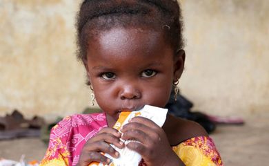 A merenda escolar é uma das ações do Programa Mundial de Alimentação na África Austral