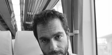O escritor Daniel Galera