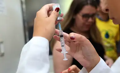 Lançamento da Campanha Nacional de Vacinação contra a Gripe, durante cerimônia em Porto Alegre.