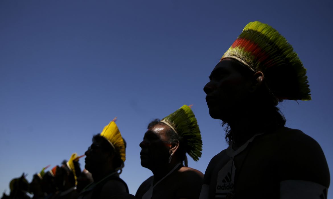 Brasília (DF), 05/06/2023 - Povos indígenas de diversas etnias montam acampamento em Brasília para mobilização contra o Marco Temporal. Foto: Marcelo Camargo/Agência Brasil