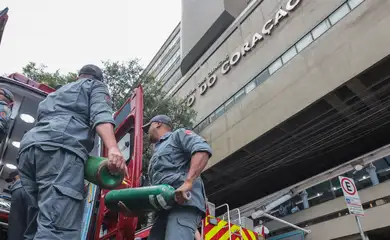 Sao Paulo (SP), 30/01/2026 - Bombeiros atendem ocorrência de incêndio no Instituto do Coração.  Foto: Paulo Pinto/Agencia Brasil