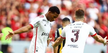 Volta Redonda 0 x 2 Flamengo