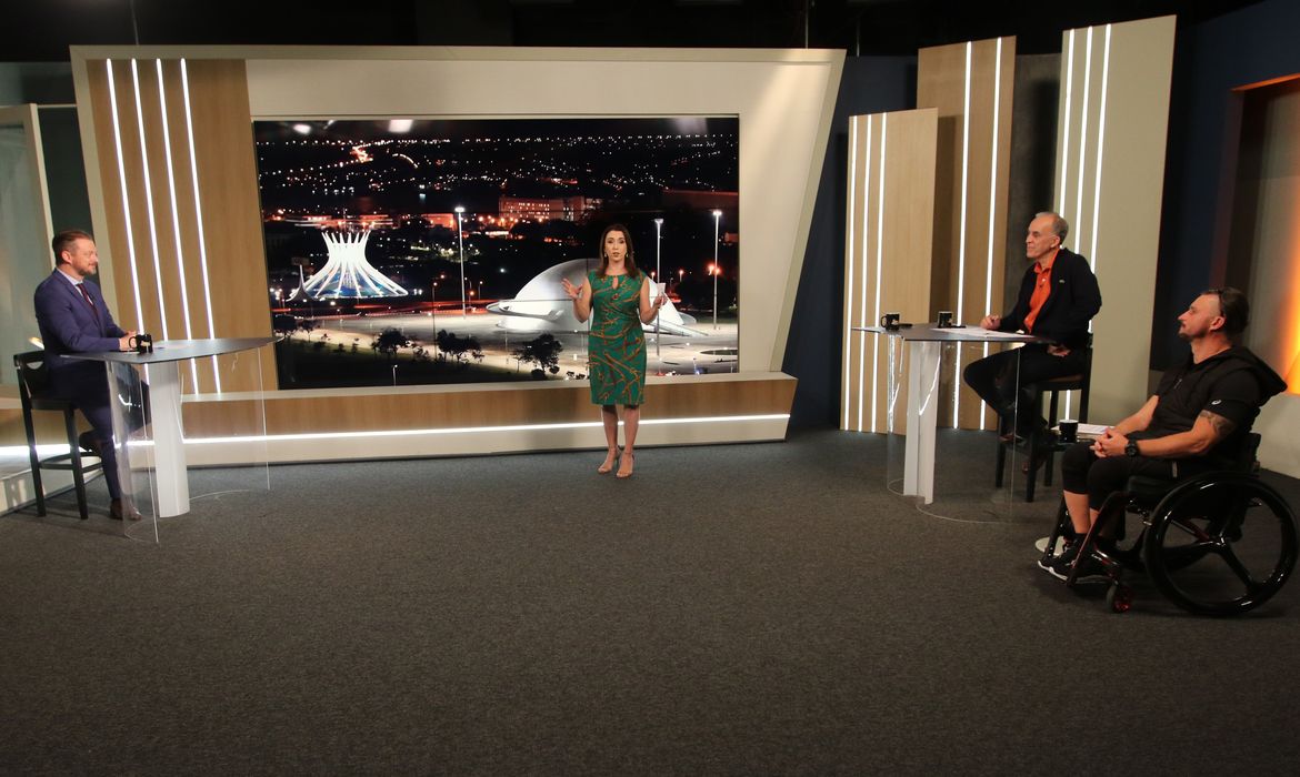 O presidente do Comitê Paralímpico Internacional, Andrew Parsons , participa do programa Sem Censura, na TV Brasil