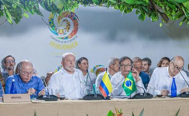 Colômbia - 08/07/2023 - O presidente Lula, chega a Colômbia para encontro com o Presidente da República da Colômbia, Gustavo Petro, onde na sequência tem a sessão de encerramento da Reunião Técnico-Científica da Amazônia. Foto: Cláudio Kbene/PR