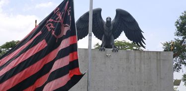 Incêndio no centro de treinamento do Flamengo deixa vitimas