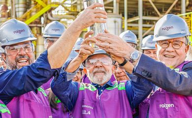 24.05.2024 - Presidente da República, Luiz Inácio Lula da Silva, durante visita à planta de produção de etanol de segunda geração, no Parque de Bioenergia Bonfim. Guariba - SP.  Foto: Ricardo Stuckert / PR