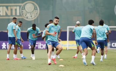 São Paulo (SP), 09/10/2024 - Jogadores da Seleção Brasileira de futebol durante treino na Academia de Futebol do Palmeiras. Foto: Rafael Ribeiro/CBF