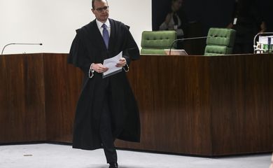 O advogado de Lula, Cristiano Zanin, durante sessão na Segunda Turma do Supremo Tribunal Federal (STF), para o julgamento de mais um pedido de liberdade para o ex-presidente Luiz Inácio Lula da Silva.