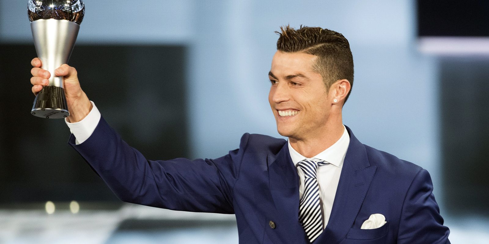 The Best. Cristiano Ronaldo nomeado para melhor jogador do mundo da FIFA -  Renascença