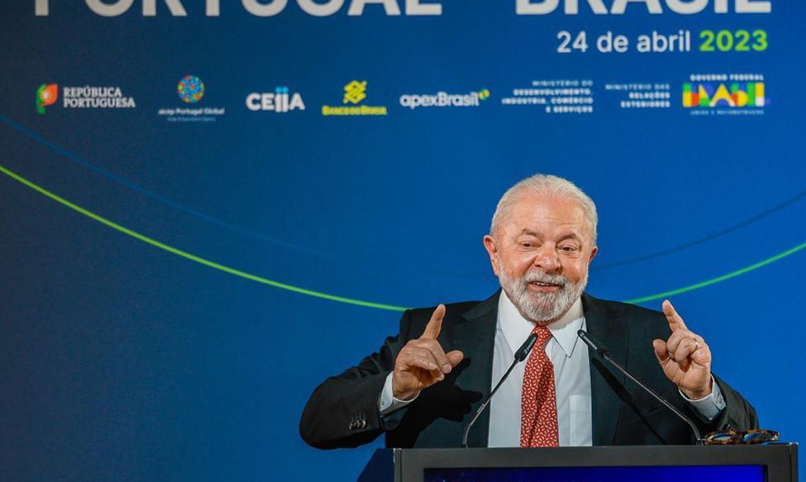Porto (PT) 24/04/2023 - O presidente Luiz Inácio Lula da Silva discursa para empresario no no no Fórum Empresarial Portugal-Brasil.
Foto: Ricardo Stuckert/PR